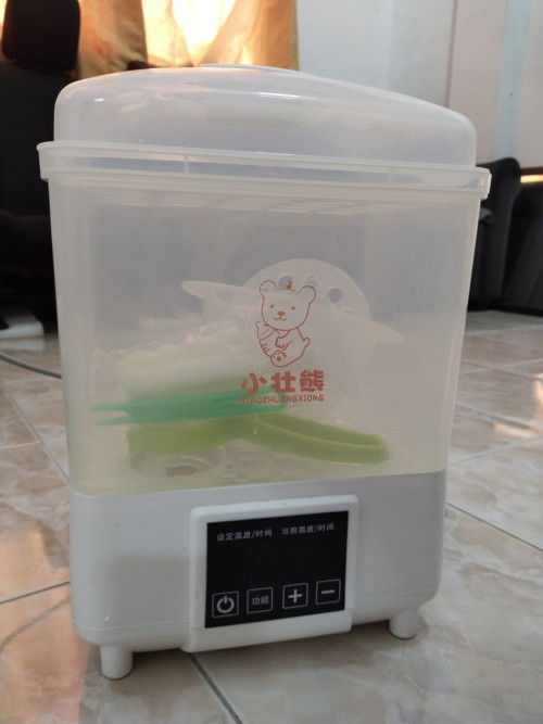 เครื่องนึ่งค่าเชื้อขวดนมและอุปกรณ์ทำอาหารลูกน้อย มือสอง 😋😉 เคยใช้งาน2ครั้งคะ พอดีตอนคลอดมีคนรับขวั