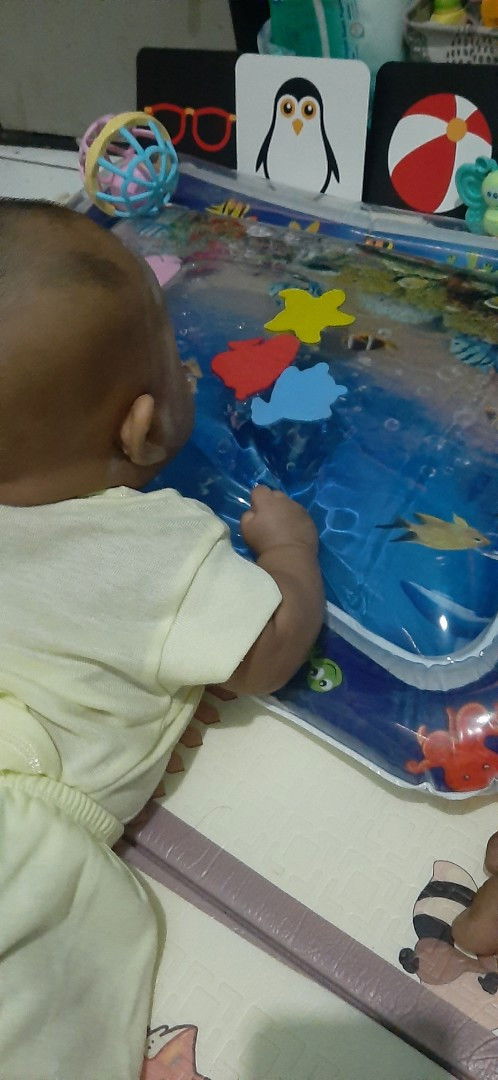 Bayi 4 bln  18 hari belum bisa tengkurep mandiri