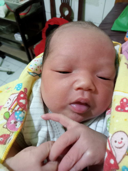 Alhamdulillah launching hpl tgl 23 desember lahir tanggal 17 desember siang