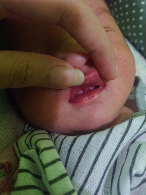 Mohon bantuannya:(