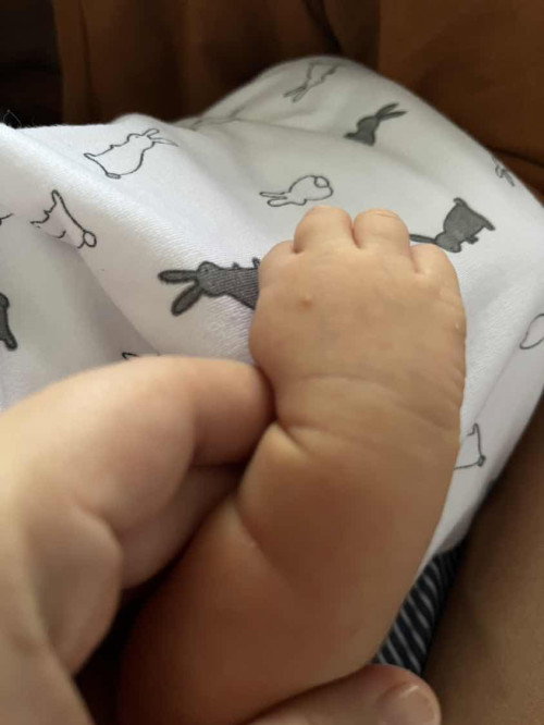 Tangan bayi