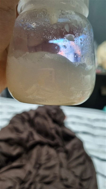 ปั้มนมแล้วเป็นฟองแบบนี้ปกติมั้ยคะ แล้วให้ลูกทานได้มั้ย