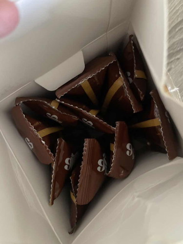 Nak jual callamilk ade lagi 14 sachet. Perise coklat hazelnut. Tak kene tekak pula rasa dia. RM40