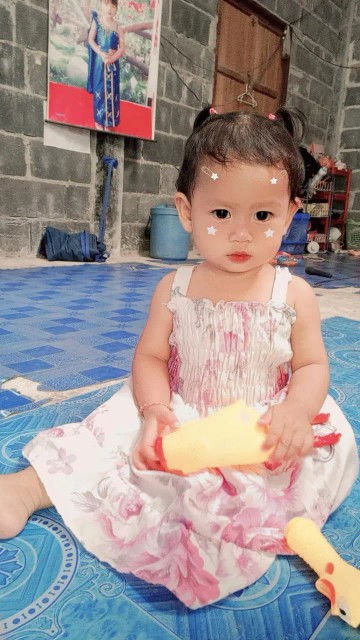 เด็กนมแม่เต้าล้วน