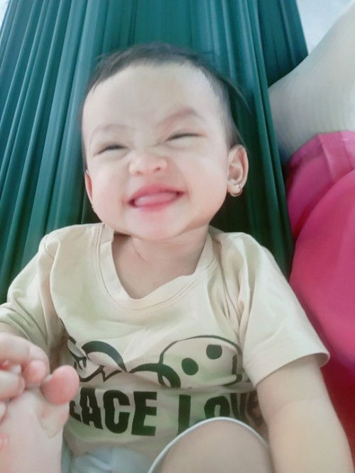 Rèn bình và bú mẹ song song