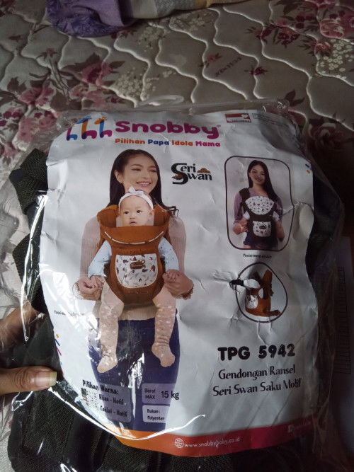 Gendongan ransel snooby