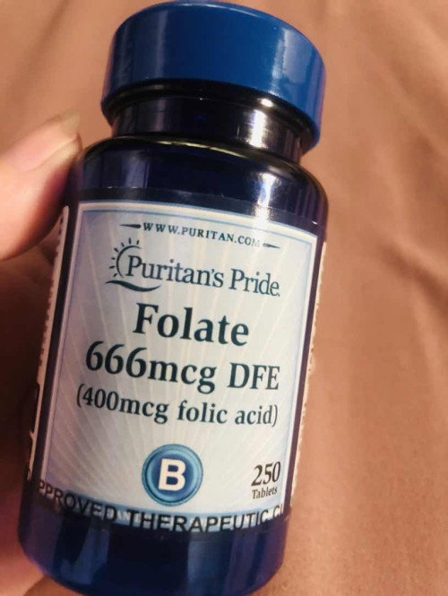 Hi mga Mamsh, sino po preggy dito na ganitong Folic Acid ang tinatake? Due on Octobere.