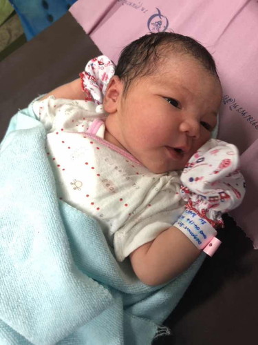 แตกแล้วงับลูกสาวแม่🥰