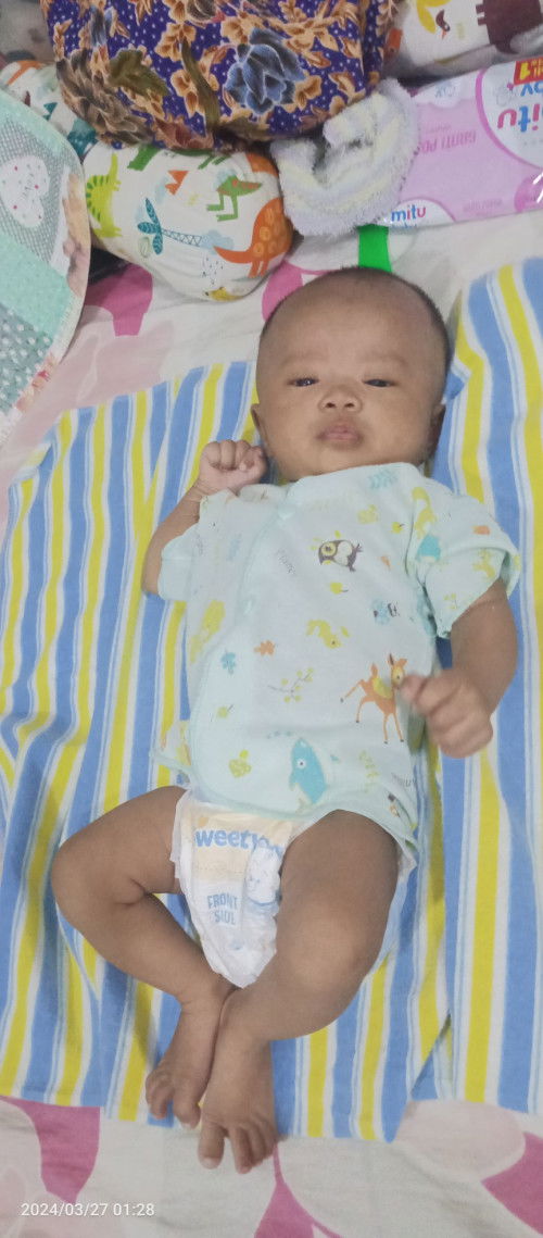 Umur 1 bulan 22 hari begadang