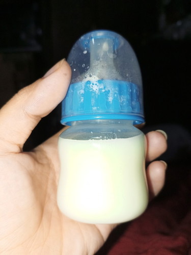 Okey lang poba na dumedede sya ng 2-4oz bfeeding po sya.