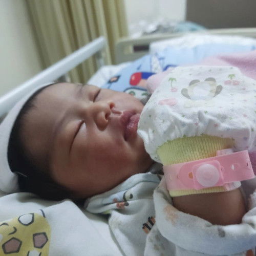 HPL 15 April, Lahir 1 April