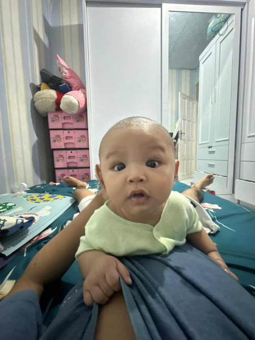 Bayi 3 bulan