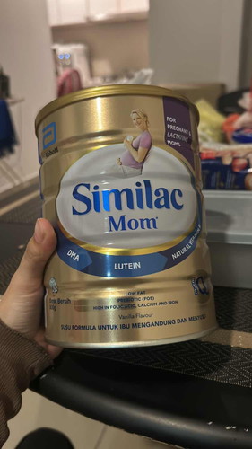 Similac mom
