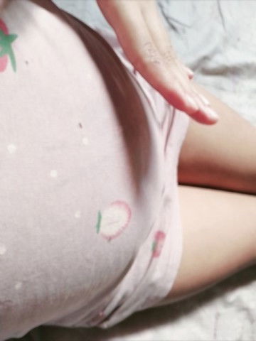 Hi mommies! Ano po dapat gawin if nakasiksik si baby sa gilid ng tiyan? Lagi kasi ganon pwesto niya.