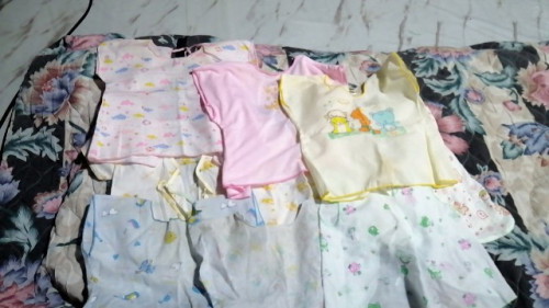 มีใครรับมั้ยคะให้ฟรีออกค่าส่งเองนะคะ
