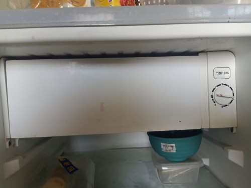 Simpan susu kat peti sejuk