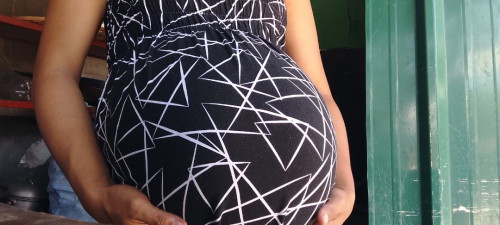 39weeks pregnant still no pain but i'm 2 cm