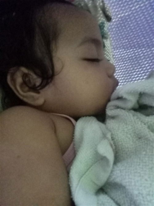 anak saya 1 thun 3 bulan 20 hari ..sejak dua hari ni dia kerap tekjut ketika tidur .adaka ini normal