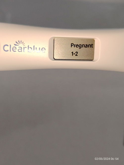 Guna yg biasa (-) 
Clear blue ni xpernah salah ke ibu2🙂