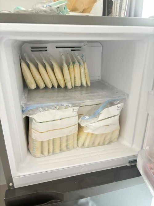 น้ำนมแม่สามารถเก็บได้นานแค่ไหนในตู้เย็นสองประตู