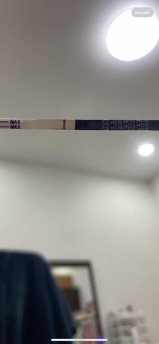 ขึ้น2ขีดไหมคะ หรือเป็นเงาเฉยๆ