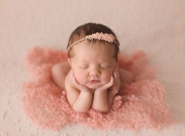 Jasa Edit Foto Bayi jadi foto studio