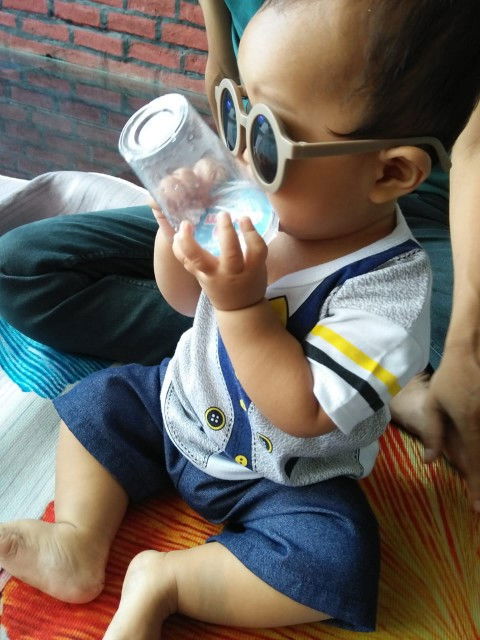 Perkembangan bayi 9bulan