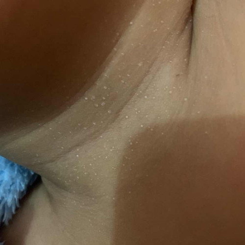 Bayi 2 bulan