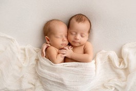 TWINS (w/ PCOS)