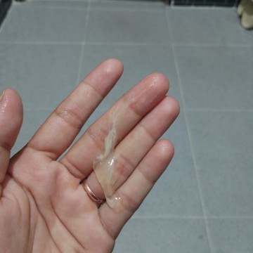 มูกหรืออะไรค่ะ