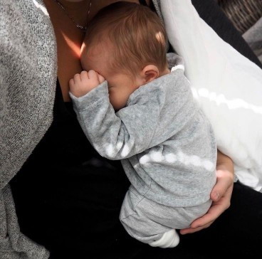 เลี้ยงลูกเอง