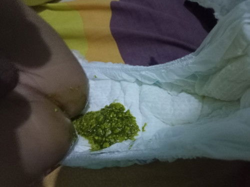 Feses bayi 4 bulan 29 hari