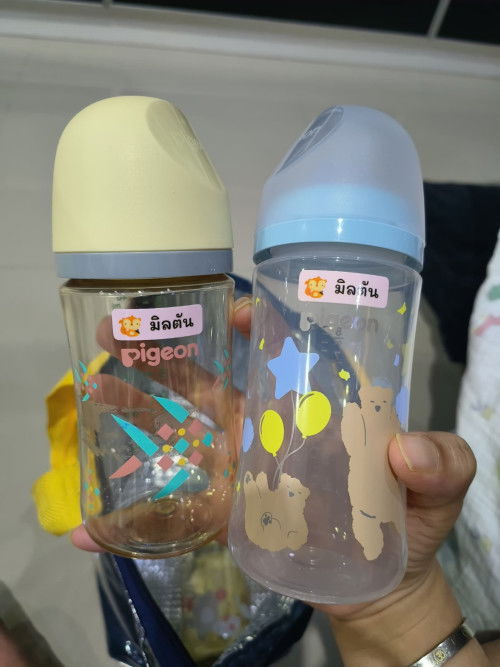 สติ๊กเกอร์ชื่อลูก ของใช้จำเป็นที่ควรมี