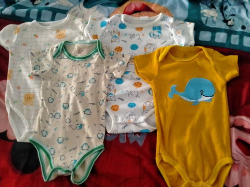 บอดี้สูท (0-3) สองตัวบน -(3-6)สองตัวล่าง