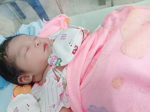 น้องแรกเกิด