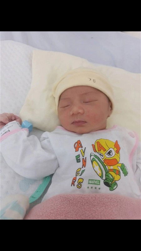 Các mon ơi chỉ em với làm sao cho sữa về đều hai bên ngực ạ tại  sữa về có 1 bên ak