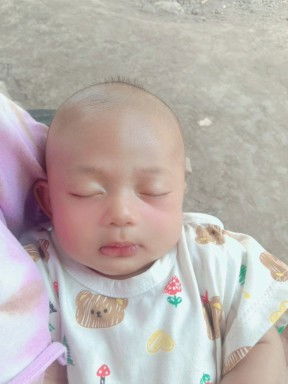 Bayi umur 1bulan setengah sakit panas,leso, dikasih apa ya biar cpet sembuh,
