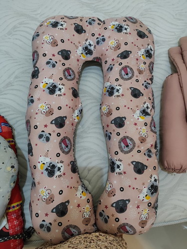 Adakah bumil yg lagi butuh bantal hamil dan bantal menyusui?