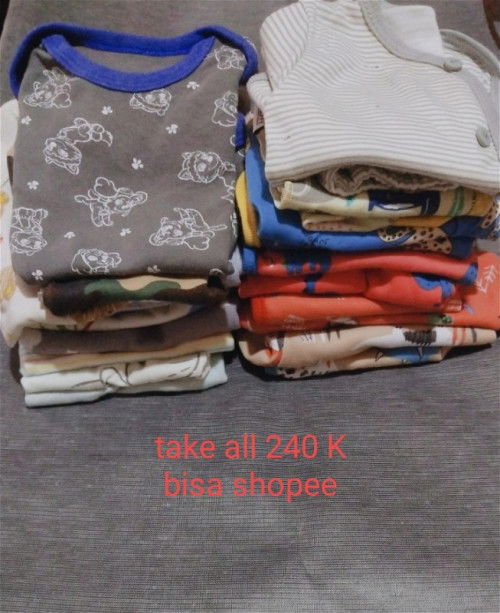 Preloved set bayi , jumper , roomper masih bagus2
