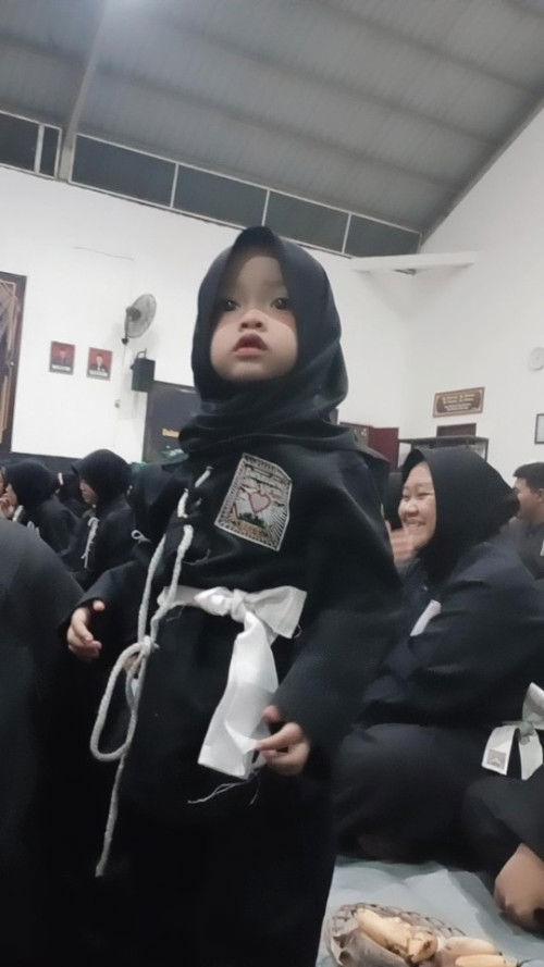 anak sya riwayat hisprung dan mau op ke 5 , gmana cara anak sya supaya bsa bab trs kdg dia mls ngjan