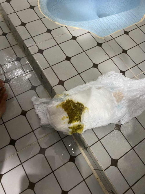 Pup bayi warna hijau