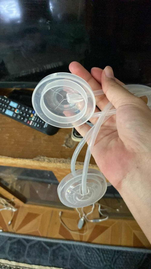 สายปั้มนมกับเครื่องปั้ม