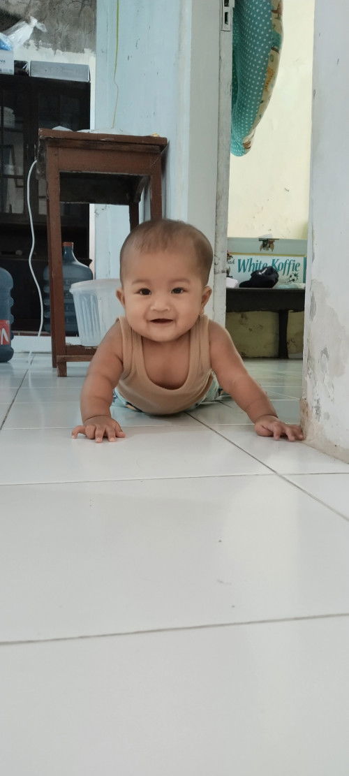 Bolehlah merangkak langsung dilantai