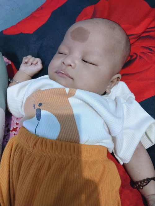 Mau tanya bunda2 mungkin ada yang sama