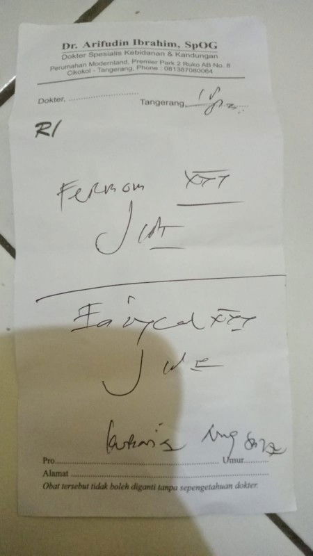 Resep dokter obgyn tapi tidak ada di apotik,,,, bunda apa ada yg tau ini resep obat vitamin apa yah?