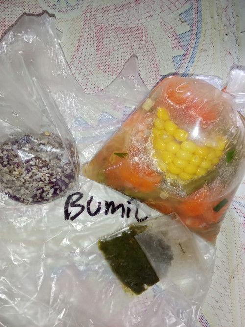 Suntik TT kehamilan 5 bulan & di kasih makanan setiap hari dr program pemerintah