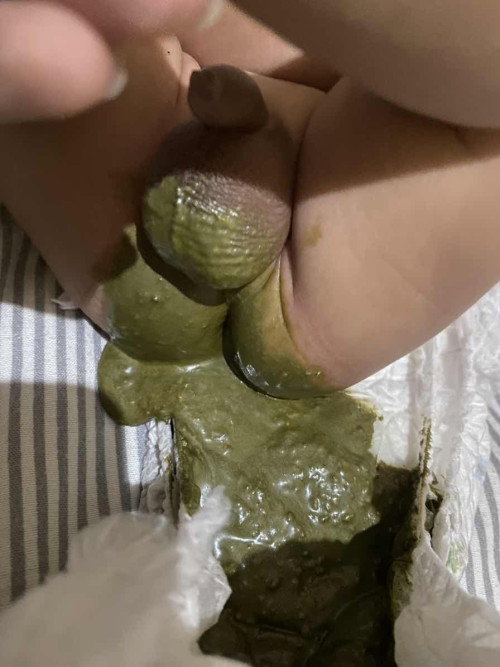 Pup bayi hijau