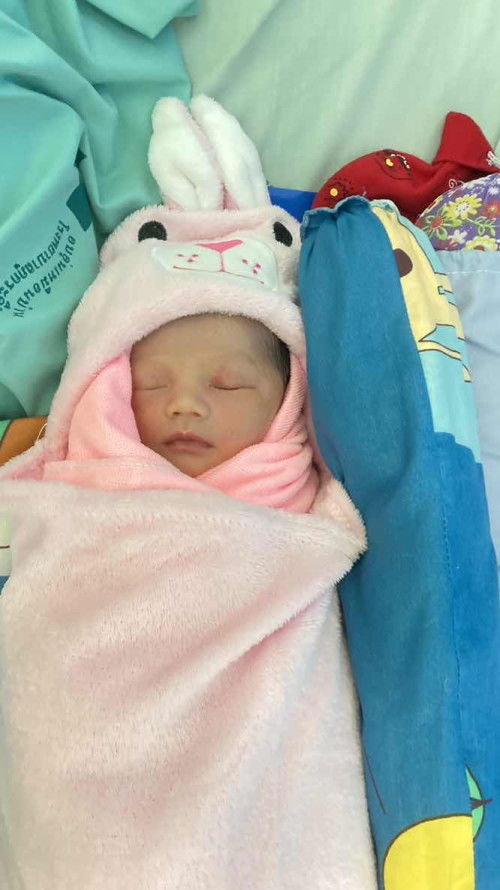 คลอดเป็นที่เรียบร้อยกำหนดคือ15กันยายน67 น้ำเดิน1กันยา
 คลอดวันที่2 เวลา9:21 อายุครรภ์ 38week 1day คลอดเองนะคะ😊