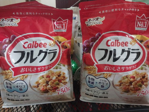 Hạt dinh dưỡng cùng loại cùng lượng nhưng giá gấp đôi nhau?