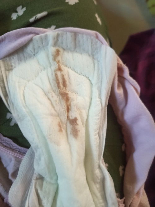 HPL 13 oktober keluar bercak darah